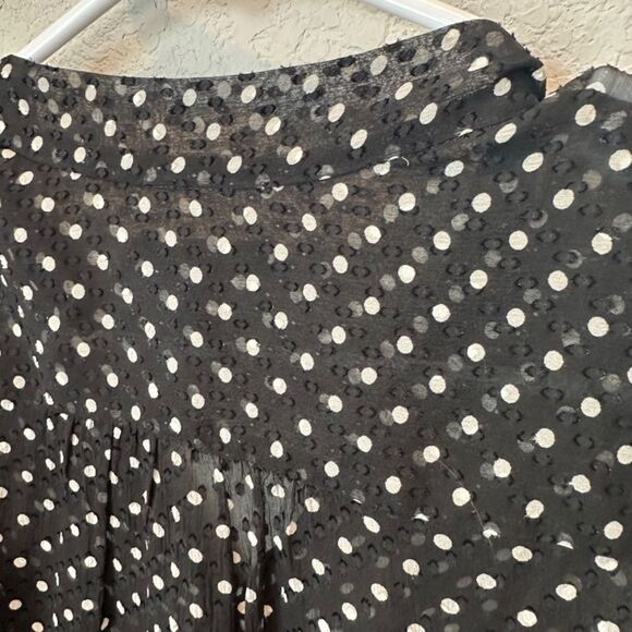 J. Crew Black White Polka Dot Silk Swiss Dot Tie Front Button Down Blouse 4 EUC - Picture 6 of 7